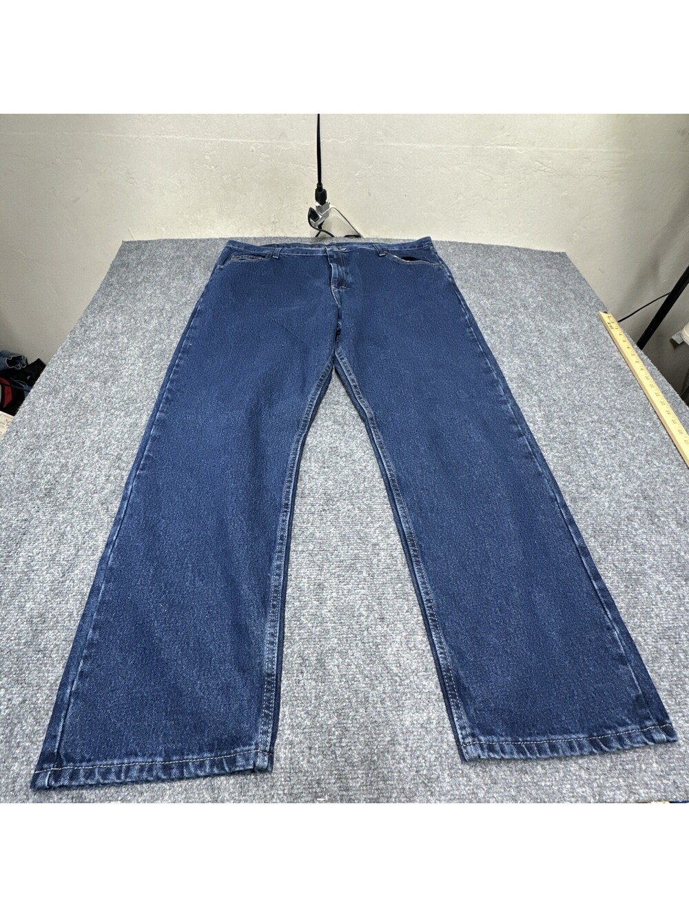 NWT Men’s Wrangler Pants 42x32 9760WDR
